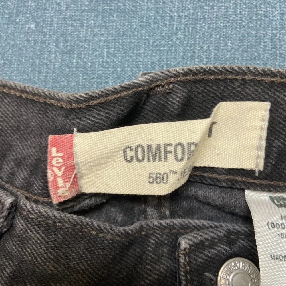 VTG Levi's 560 Jeans Mens 38x30 Black Denim Straight Comfort Fit  Zip Fly